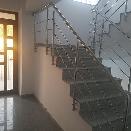 ブカレストApartament Verandaアパートメント エクステリア 写真